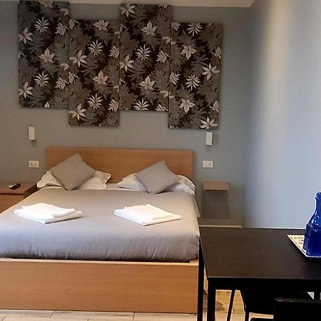 Al Binario Brescia Hotell Exteriör bild